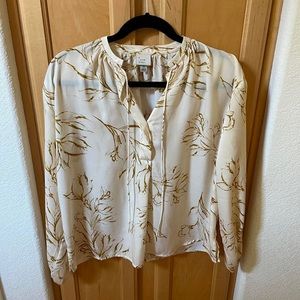 Women’s Silky Floral Long Sleeve Blouse: size extra small